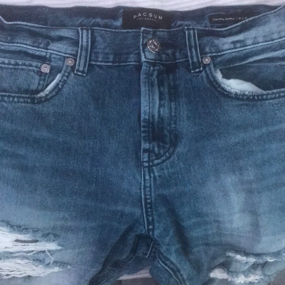 Pacsun vertical stretch